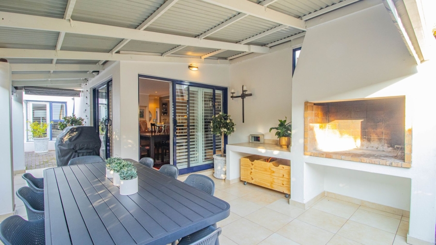3 Bedroom Property for Sale in Blue Lagoon Western Cape